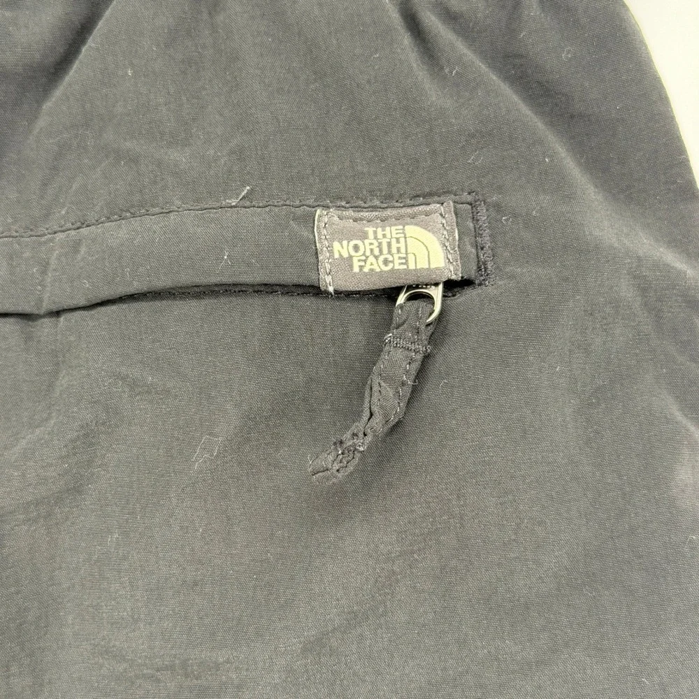 The North Face Belted Nylon Shorts Mens Large Black Hiking Gorpcore 6 Inseam